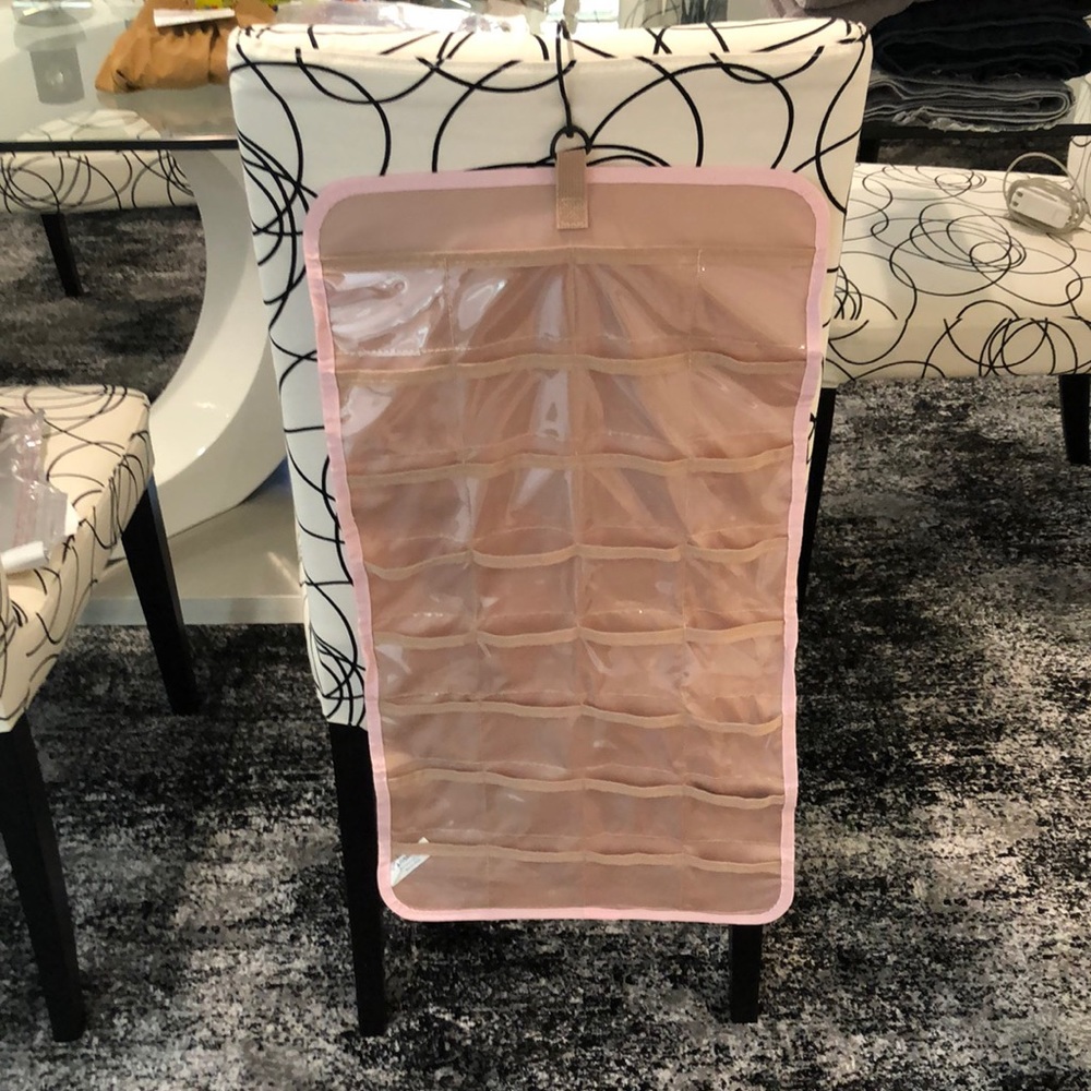 Jewelry holder